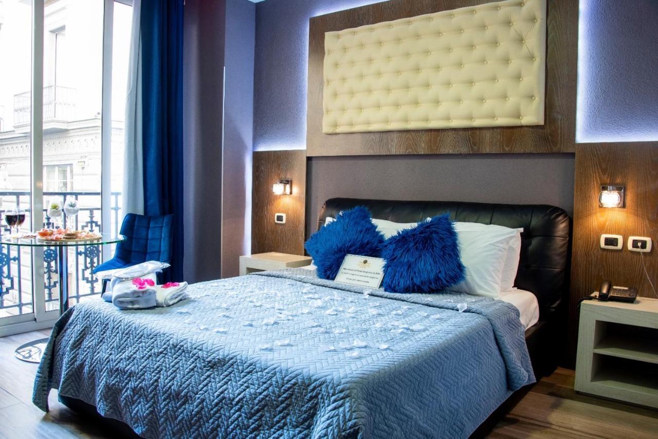 Angioino & Hotel 3*