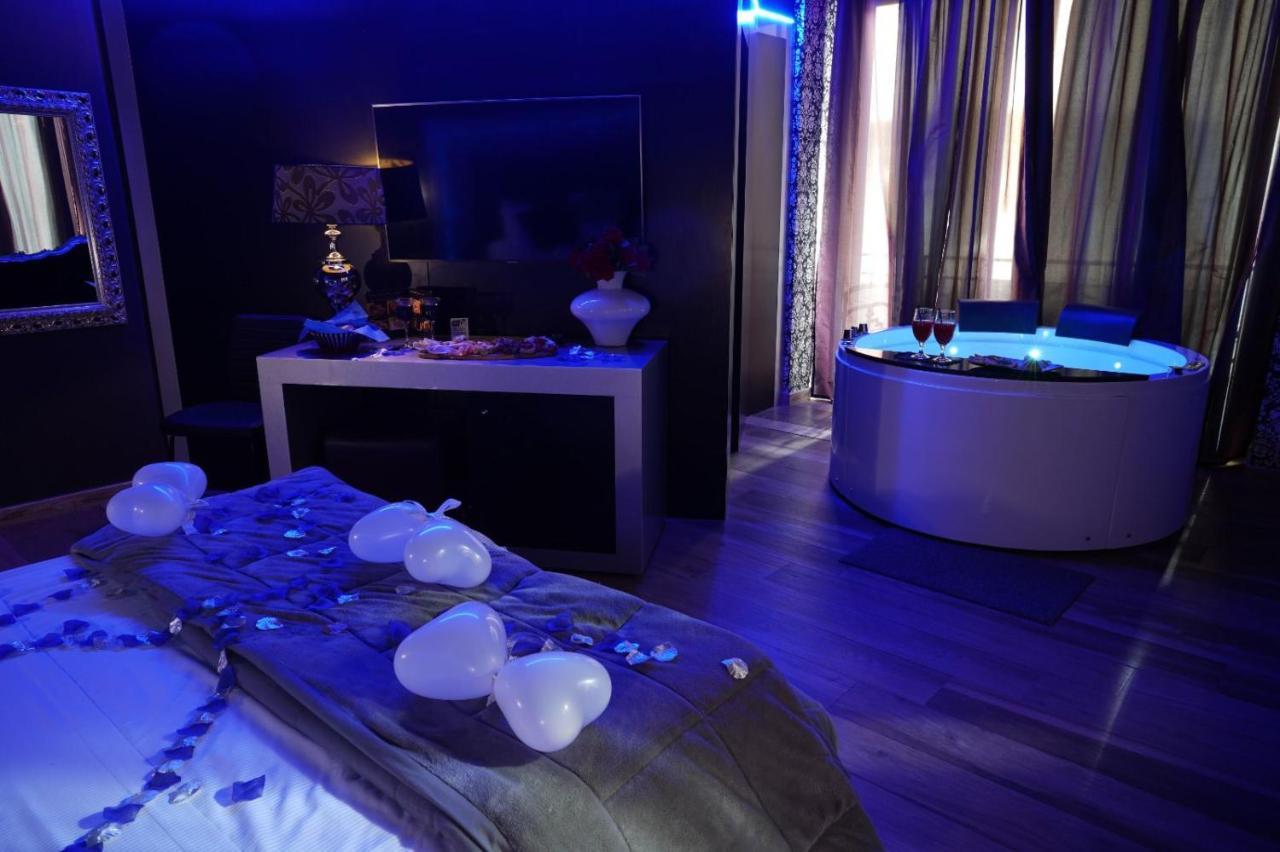 Hotel Angioino & 3*