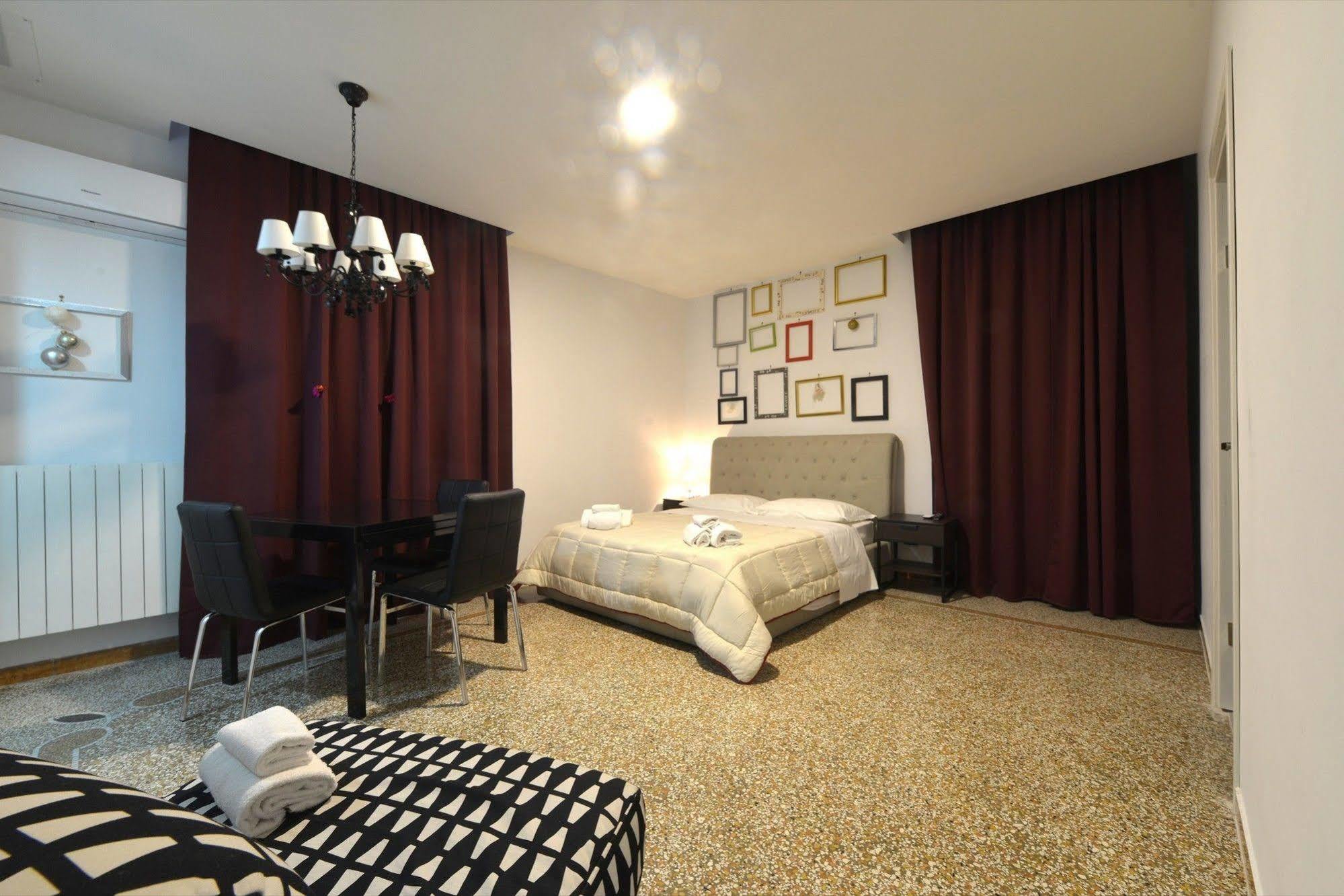 Angioino &