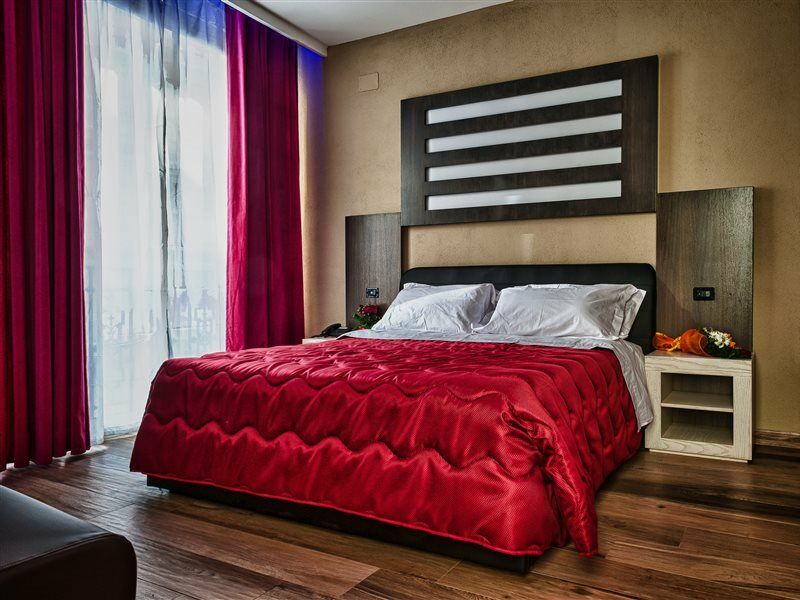 Hotel Angioino & Naples