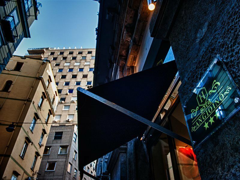 Hotel Angioino & 3*