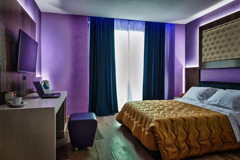Angioino & Hotel Naples